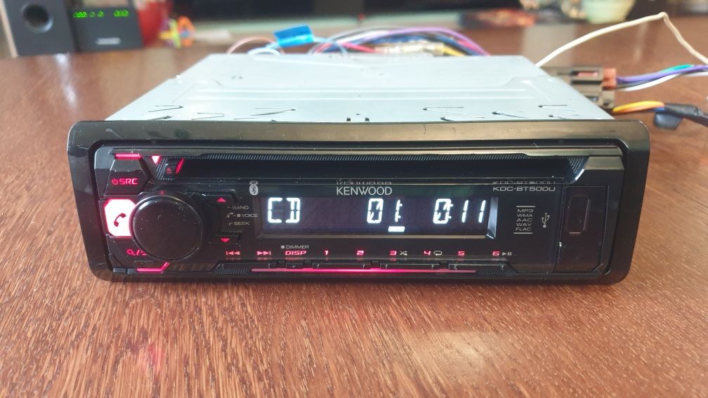 Авто плеър радио музика за кола Кенуулд Kenwood MP-3 USB AUX Bluetooth