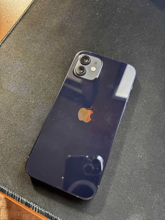 Iphone 12 64GB с аксесоари