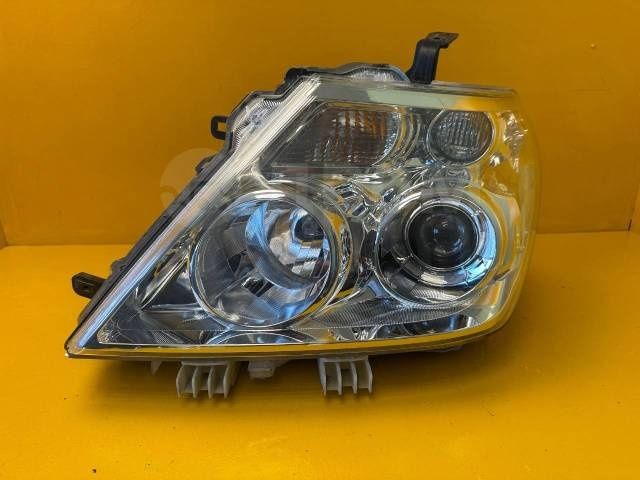 Фара Nissan Patrol y62