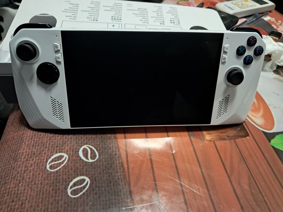 Consola gaming portabila ASUS ROG Z1 , 16GB Ram, 512GB SSD