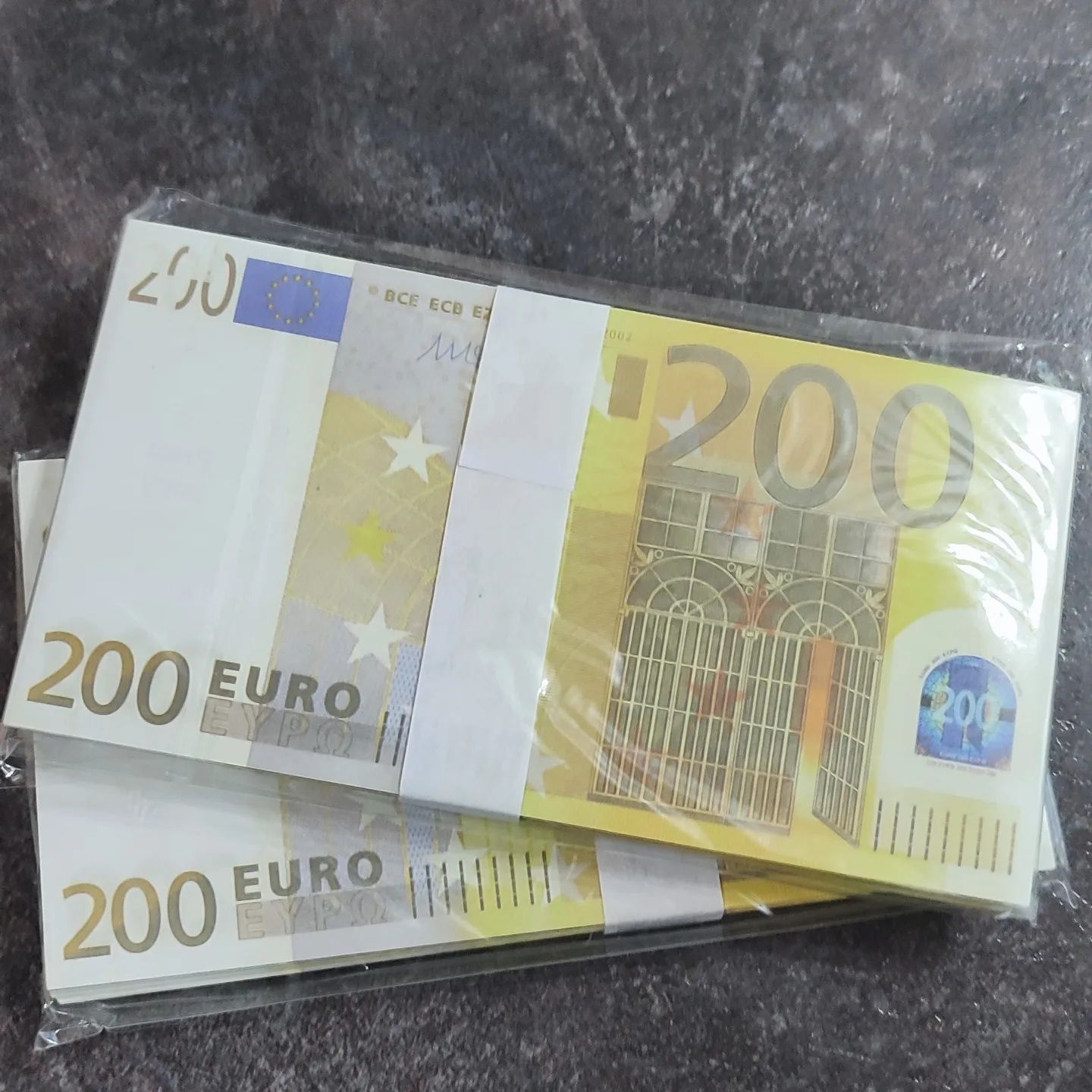 Реквизитни банкноти от 200€