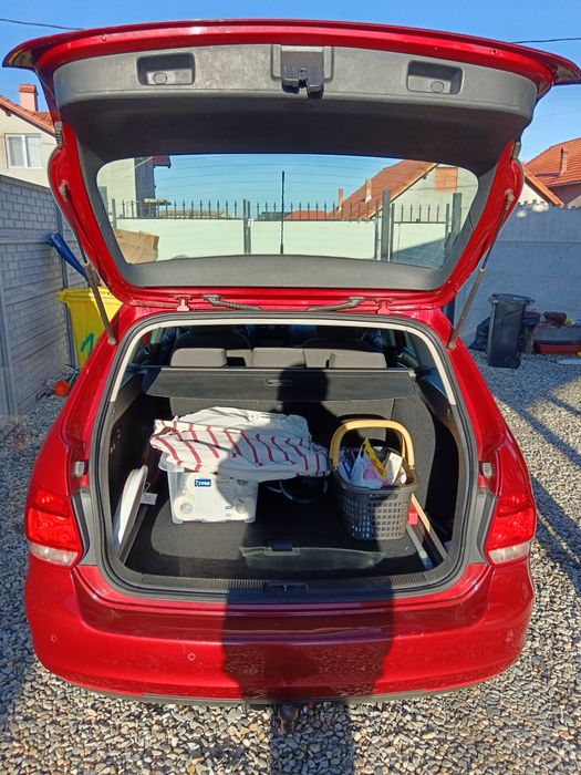 Vând volkswagen golf 5