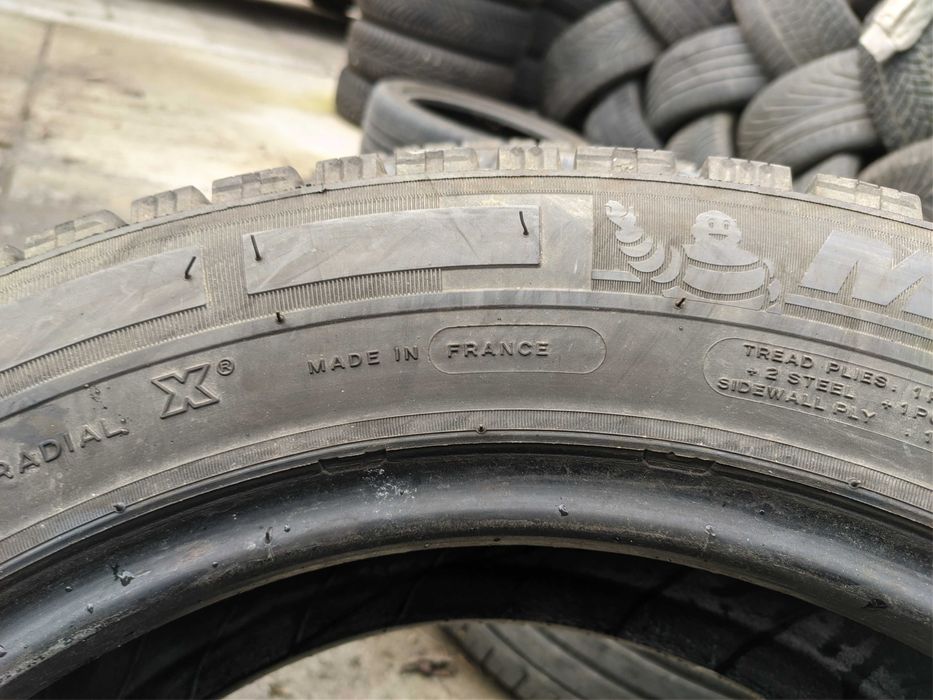 2бр Зимни гуми за БУС 195 65 16 С - Michelin