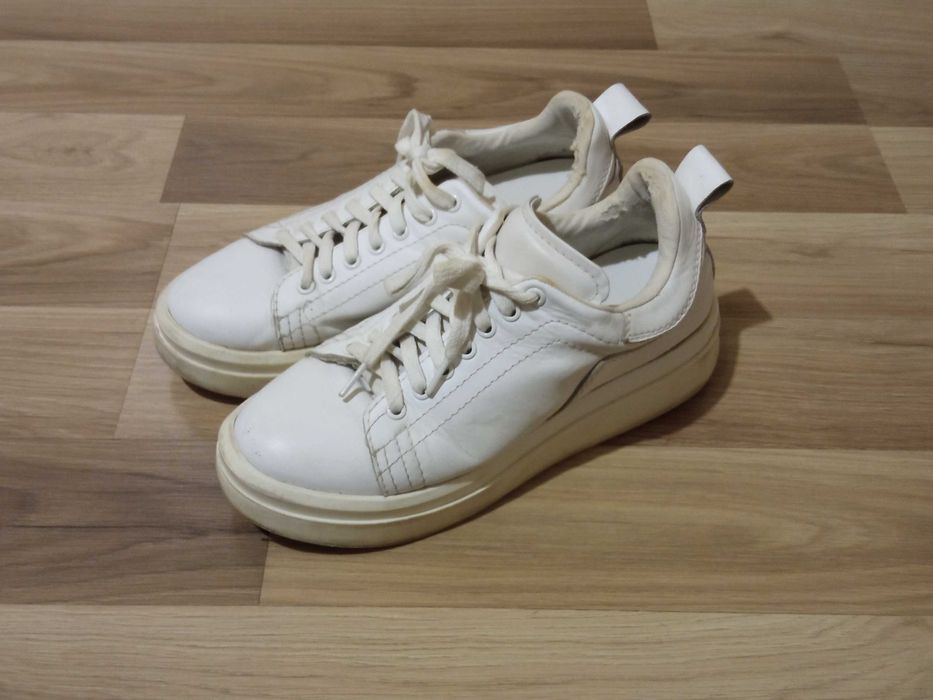 Маратонки Reebok, Сникърси ZARA