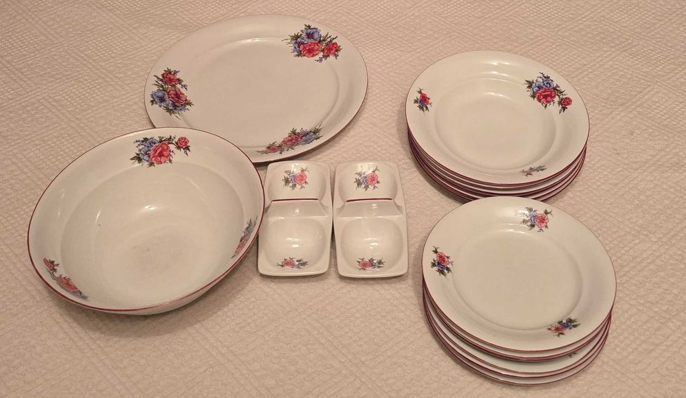 Seturi de farfurii și alte piese din inox