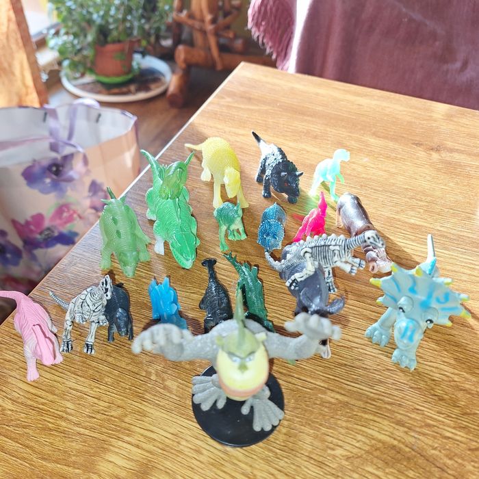 20 miniaturi animalute salbatice!