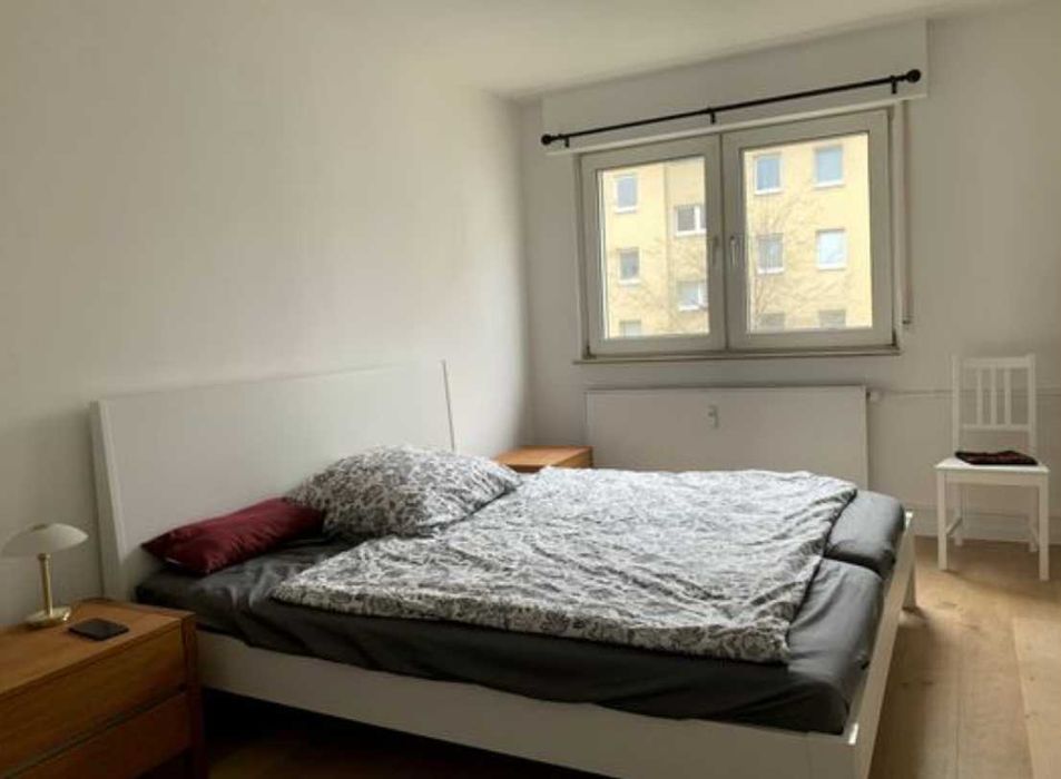 Дава се под наем Двустаен апартамент в Пловдив, Кършияка - 65 кв.м за 306 € - Снимка #1