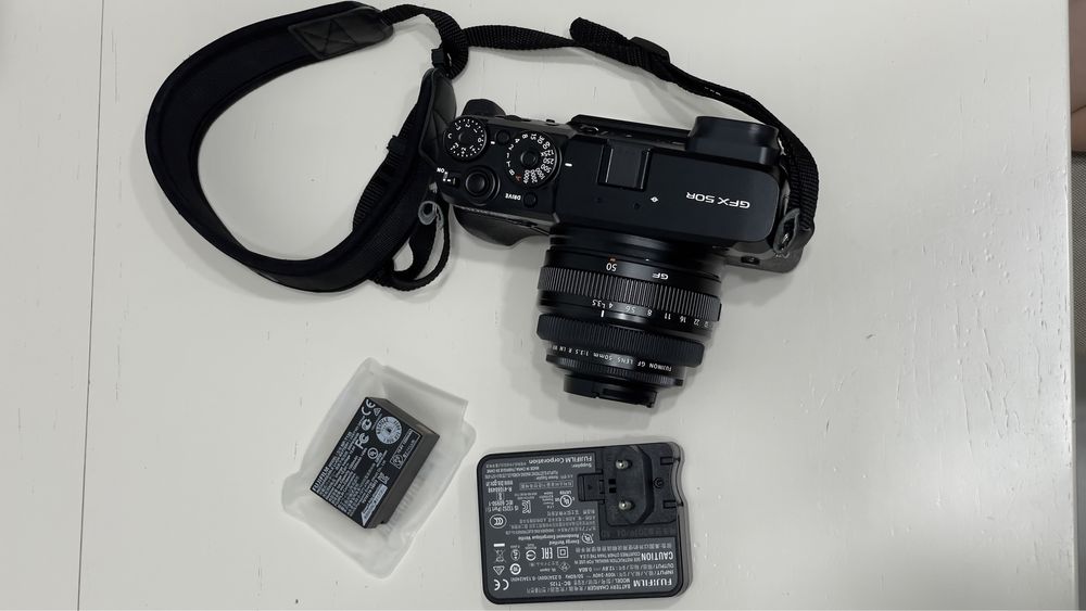 Фотоаппарат fujifilm gfx 50r с обьяктивом