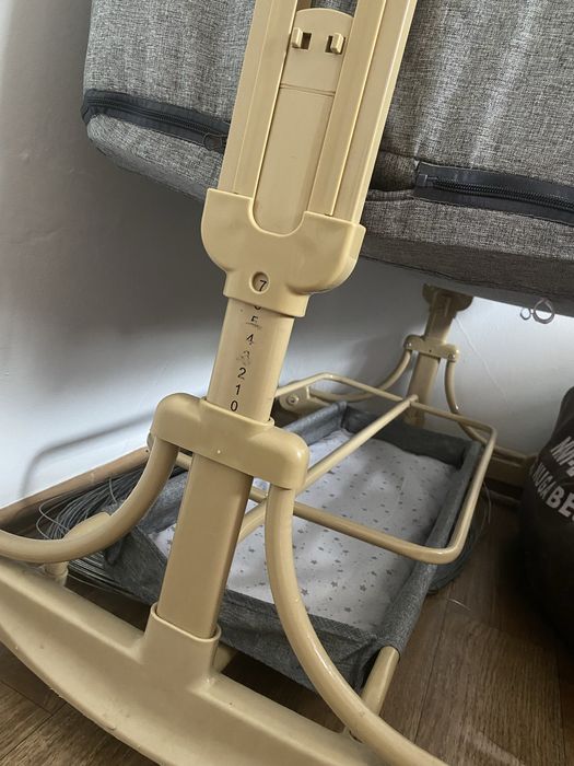 Манеж в отличном состояний почти новая