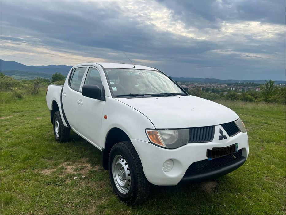 Mitsubishi  L200