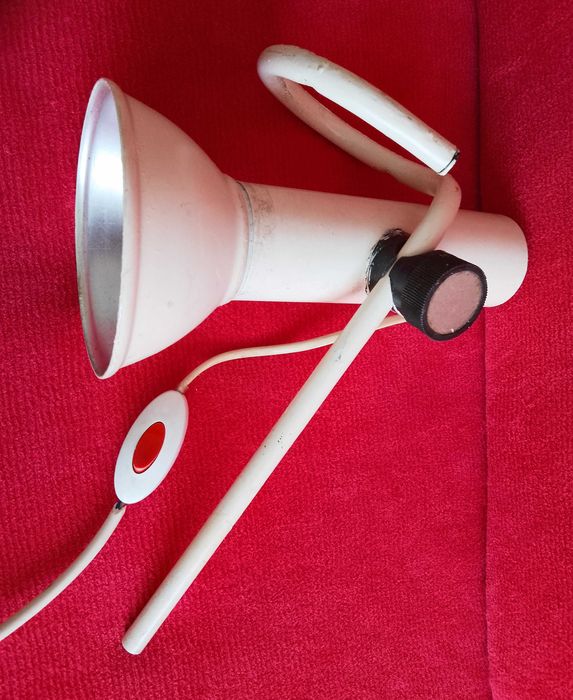 Лампа за стена с възможност за насочване.