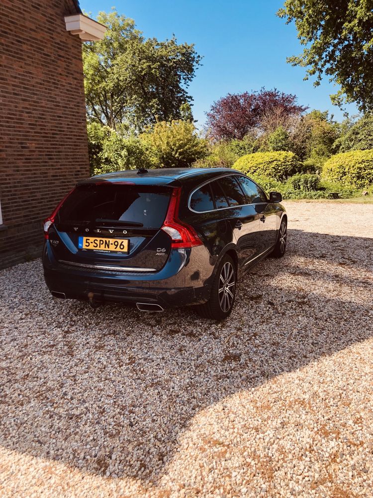 VolvoV60 hibride