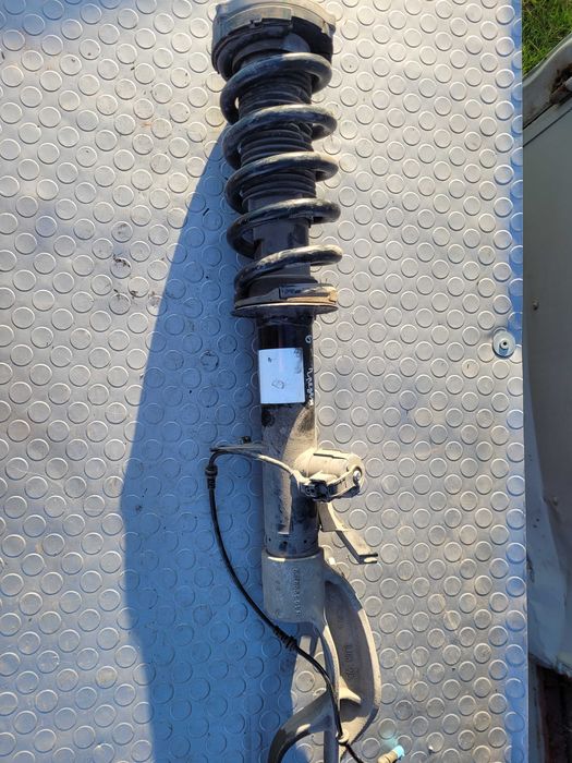 Преден десен ел. макферсон за BMW X6 G06