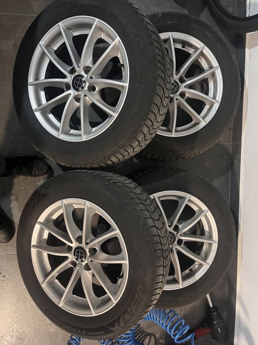 Se vinde Jante BMW X3 + anvelope iarna 17