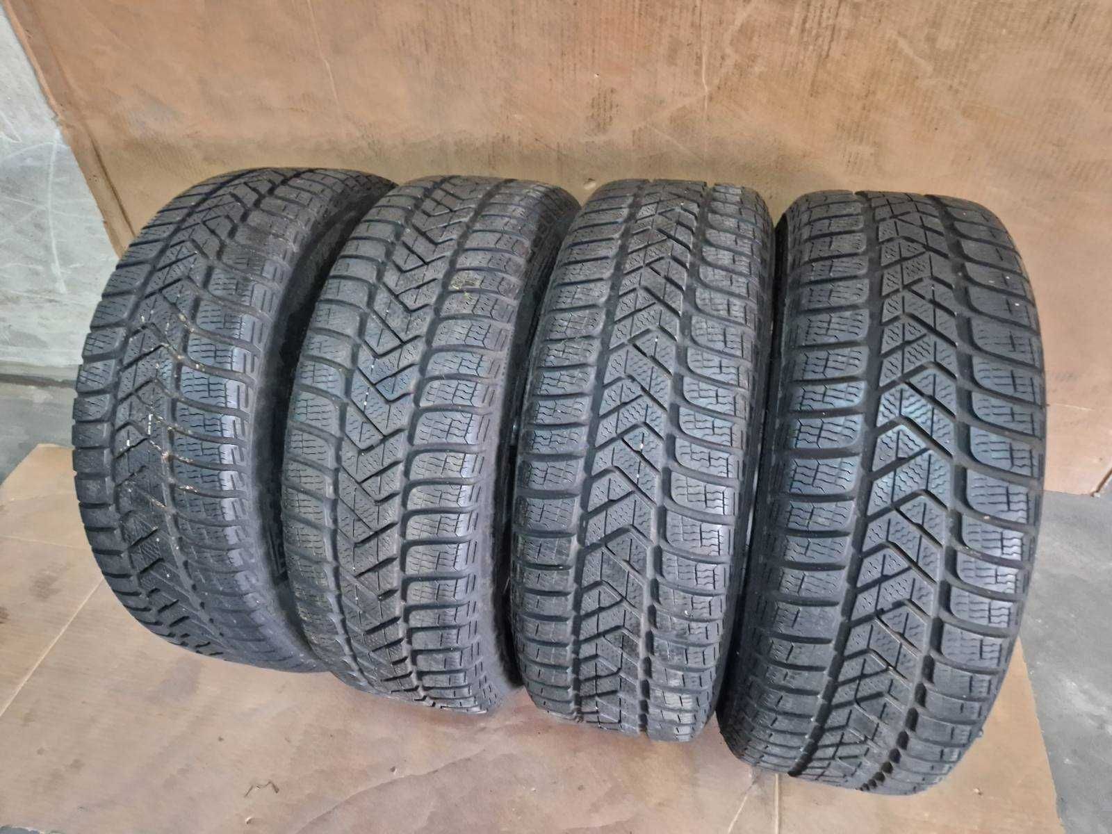 4 Pirelli R17 205/55/ 
зимни гуми 
DOT2617