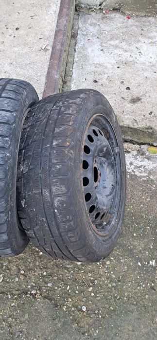 Jante tablă + anvelope iarnă 205/55 R16