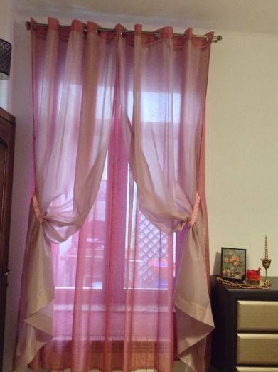 Vand draperie cu perdea ( set ) , culoare roz , noua /  nefolosita :)
