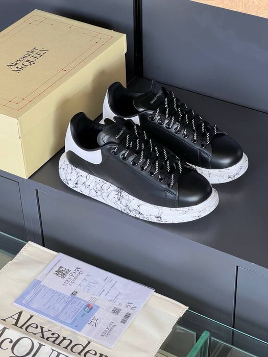 Adidasi Alexander Mcqueen noi !!! Marimi 40/44 !!!