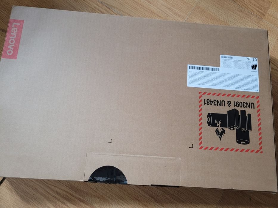 Vand Laptop nou lenovo