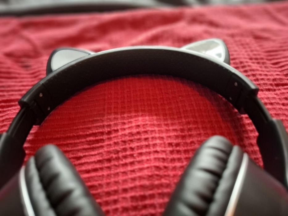 Black Cat Ear Wireless Headphones