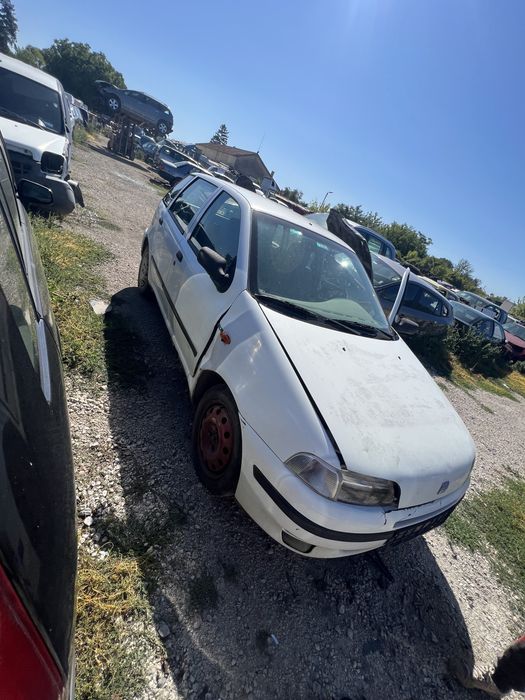 Fiat Punto 1.7 Turbo НА ЧАСТИ