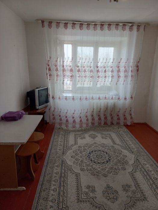 Продам в комнату  мира 54/1 дом тёплый  4 этаж