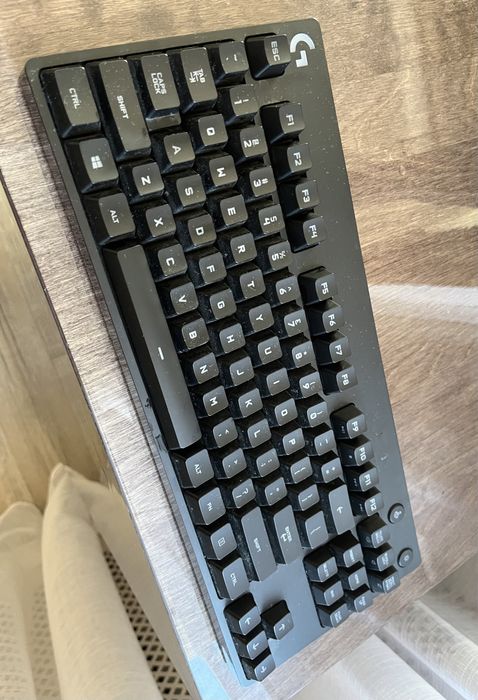 Клавиатура Logitec G Pro