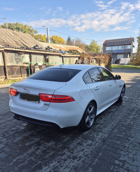 Jaguar XE Pachet R Sport 4x4 Automat