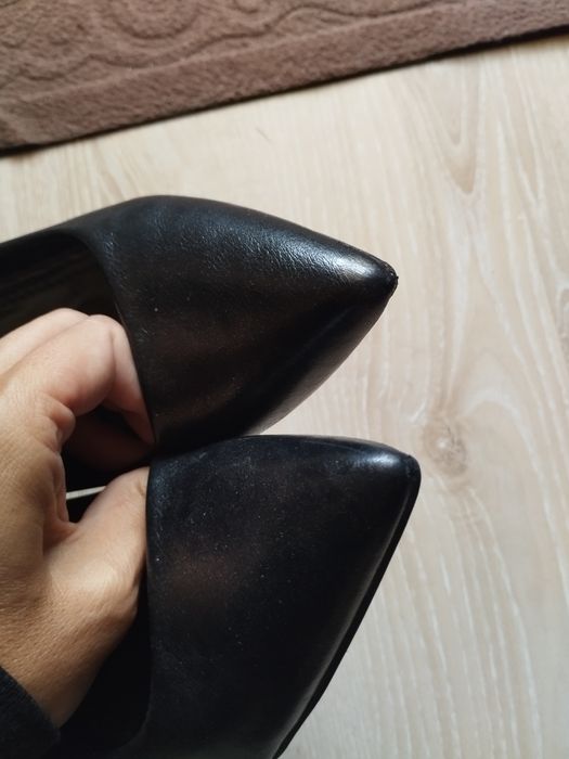 Официални обувки на ток