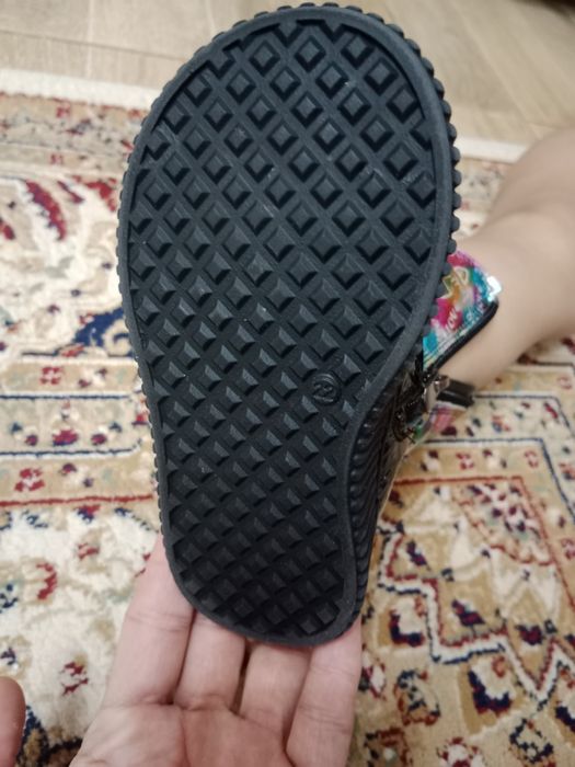 Продам зимние сапоги