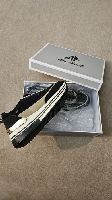 Дамски маратонки