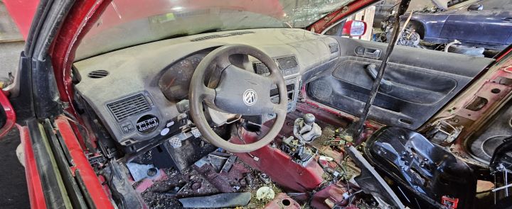 Airbag volan / sofer Volkswagen VW Golf a 4-a generatie