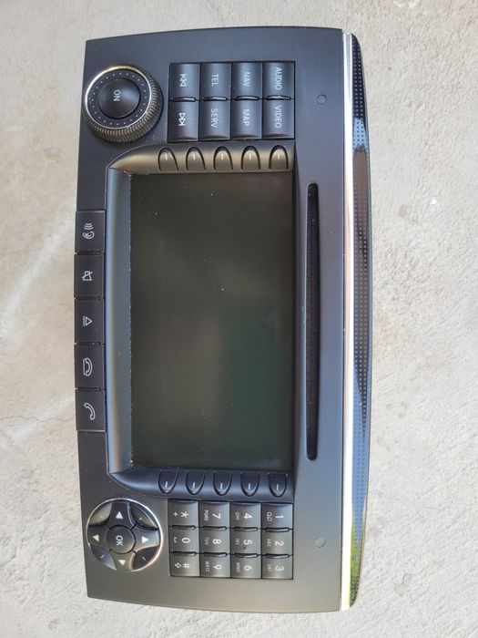 Мерцедес навигация R класа w251