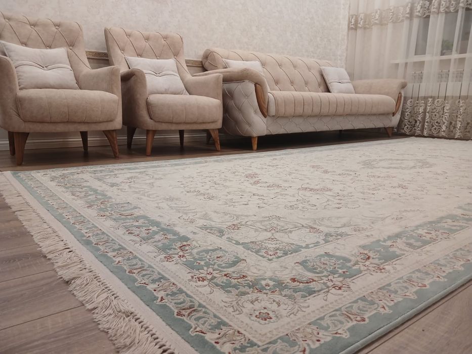 Продам диван два кресло в отличном состоянии