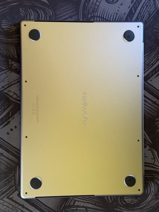 Apple MacBook Pro 2021 + Factura iStyle