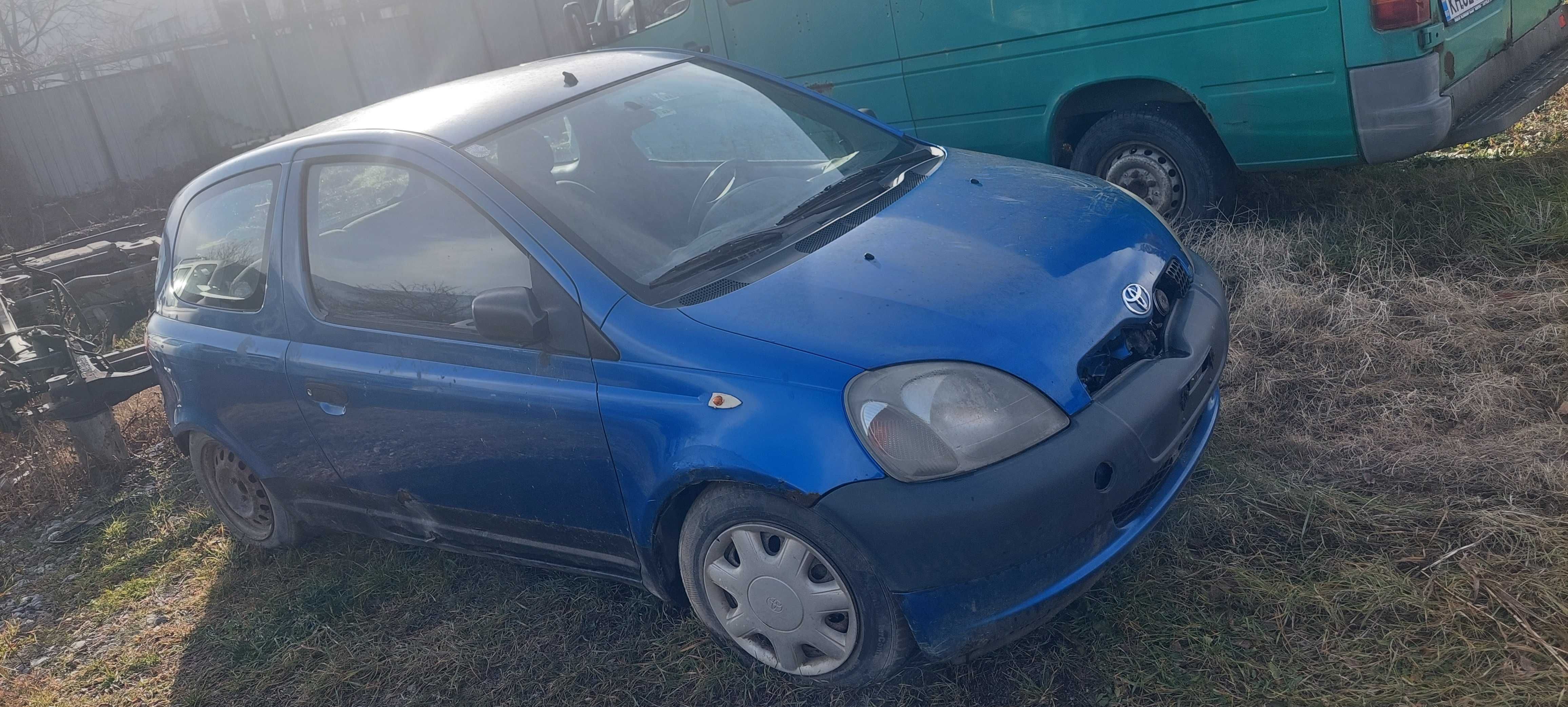 Toyota Yaris 1.0 i , Тойота Ярис на части!
Юли 1999