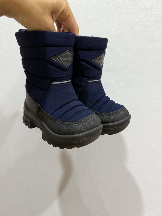 Продам детские зимние дутики kuoma