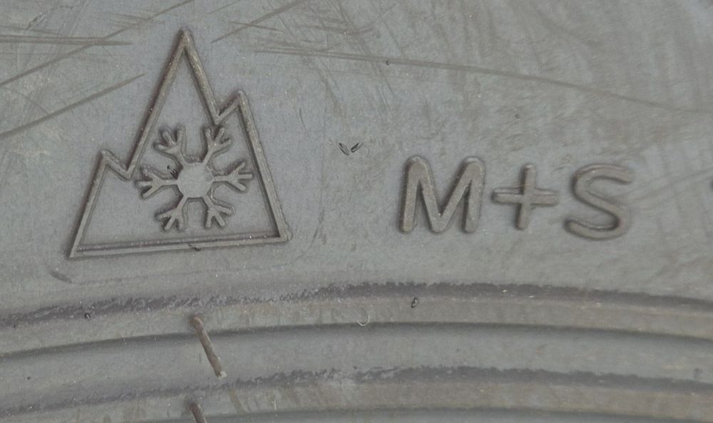 245/70 R17.5 , 136M, LEAO KLD200 16 P.R. , Anvelope de tractiune M+S