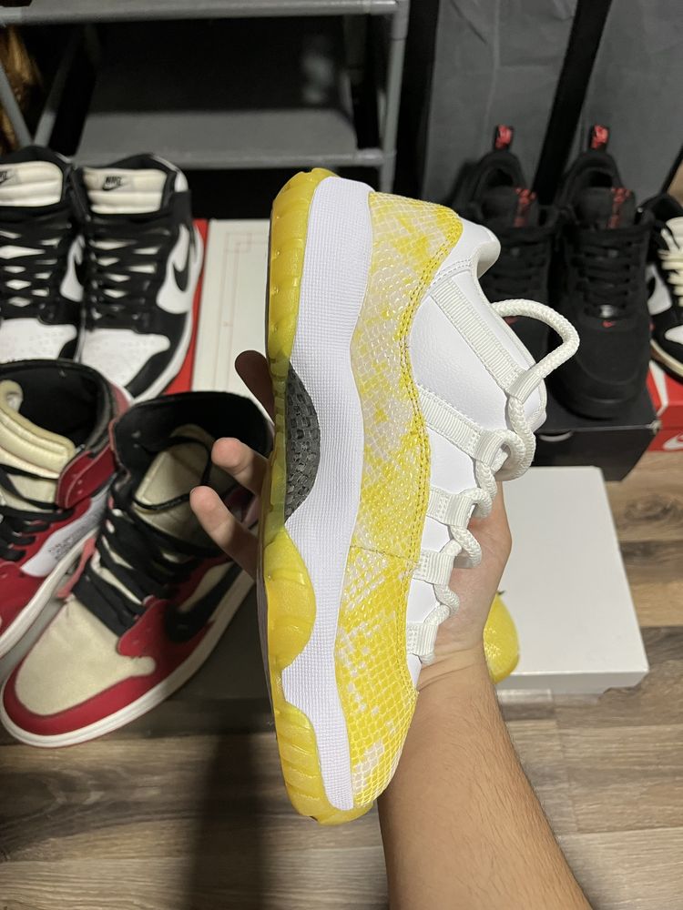 Air Jordan 11 low