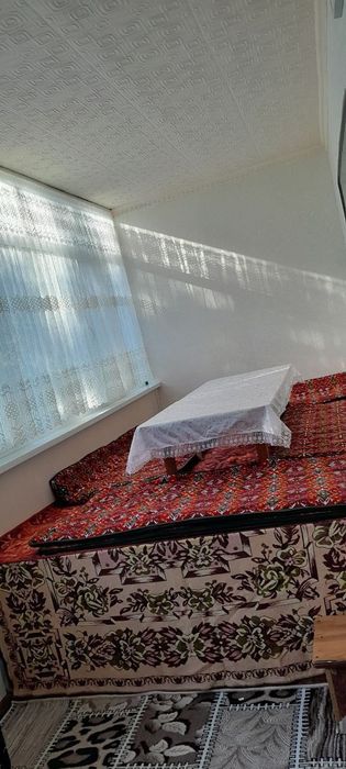 Срочно сдаётся 3х ком квартира в чирчике 3 мкн 4 этаж в доль дороги