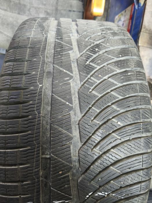 275-35-R20 Michelin
