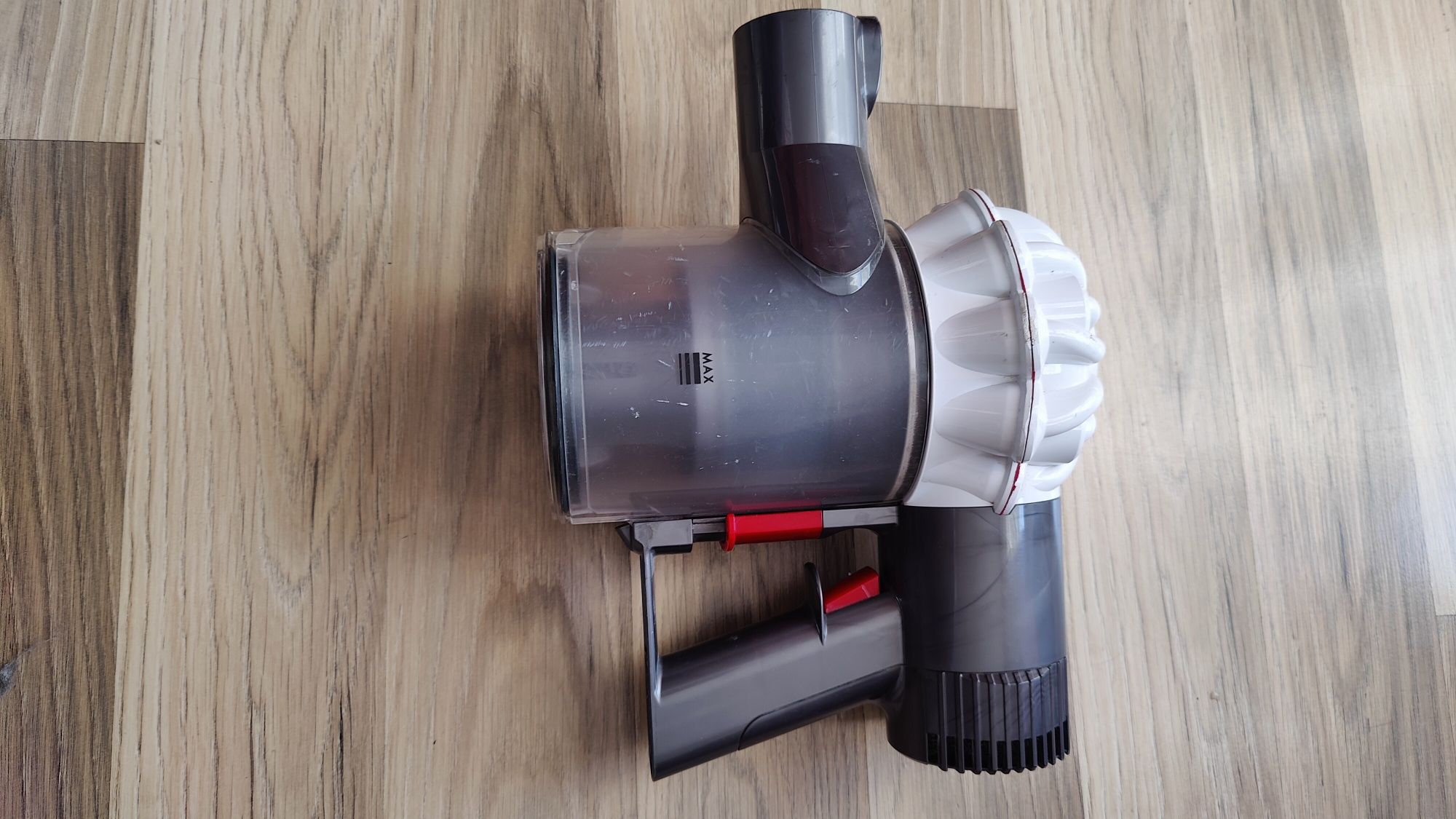 Dyson DC62 прахосмукачка