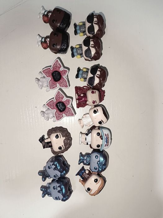 фигурки очень странные дела