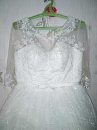 Продам свадебное платье размер 50