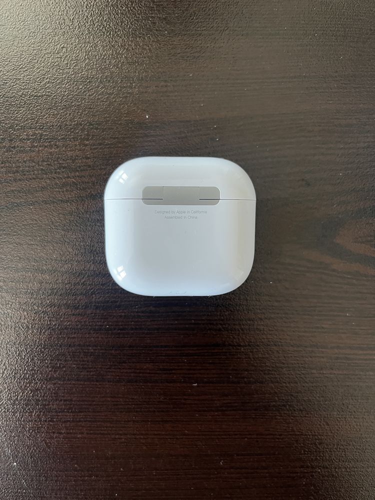 AirPods 4 Active Noise Cancellation