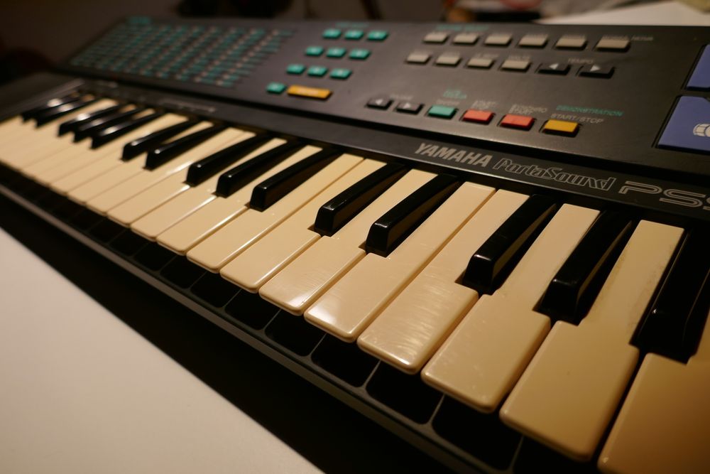 Yamaha Portasound PSS 140