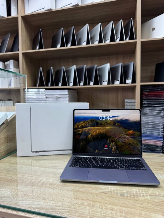Macbook air 2022 M2 16/256Gb 13.6-inch