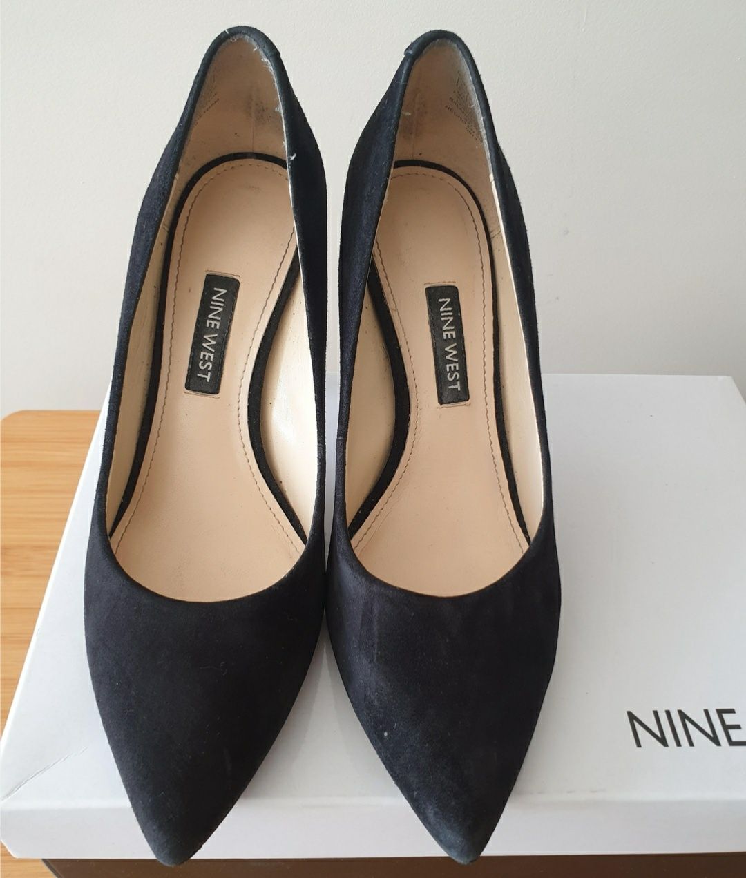 Обувки с ток Nine West