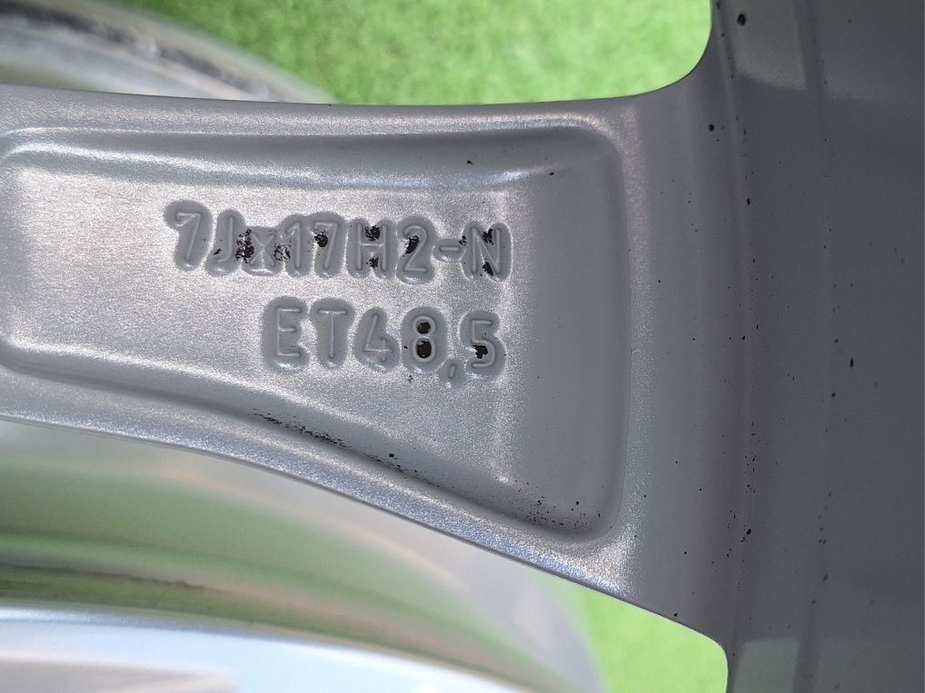 Продавам 4бр.оригинални джанти 17-ки за W205,W206,А,Б,Vito