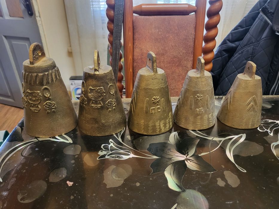 Продават се 29бр чанове